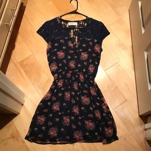 Abercrombie & Fitch Lace & Floral Dress